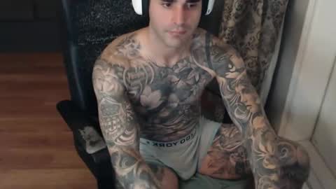 Snapshot of 420randomguy chatting on September 2025 01:16:02 AM Anomander Rake online show from September 2025 01:16:02 AM