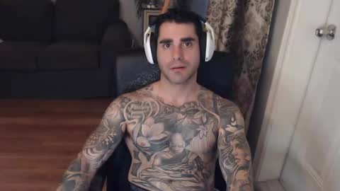 Snapshot of 420randomguy chatting on October 2025 09:10:02 PM Anomander Rake online show from October 2025 09:10:02 PM