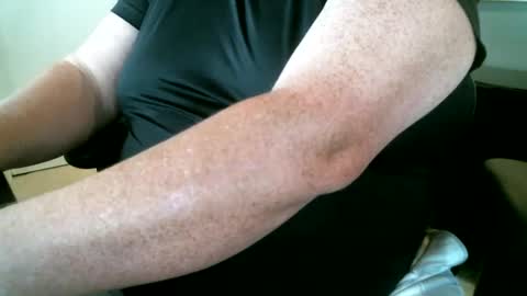 Snapshot of 4bgdaddyks chatting on October 2025 01:51:02 PM 4bgdaddyks online show from October 2025 01:51:02 PM