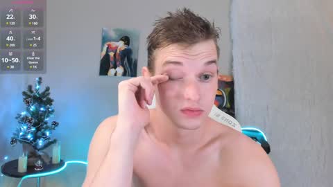 Snapshot of 4ever_dude chatting on December 2024 03:44:02 AM Andrew online show from December 2024 03:44:02 AM