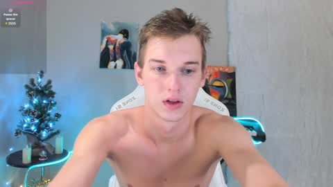 Snapshot of 4ever_dude chatting on December 2024 03:18:02 AM Andrew online show from December 2024 03:18:02 AM