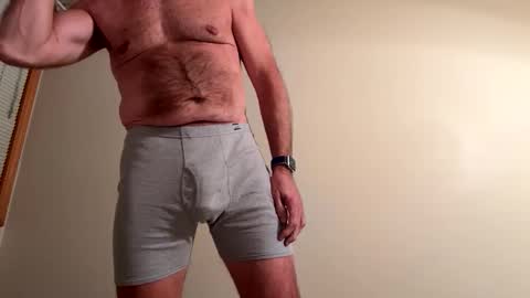 Snapshot of 50plusbeachbum chatting on November 2025 02:28:02 AM 50plusbeachbumm online show from November 2025 02:28:02 AM