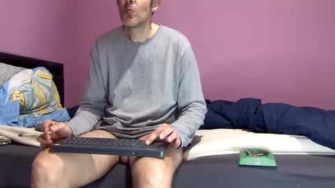 Larese Carlo online show from February 2025 07:10:01 PM