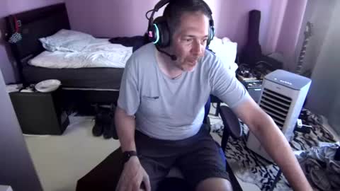 Larese Carlo online show from June 2026 03:10:02 PM
