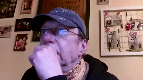 Snapshot of 64shorty chatting on April 2026 10:54:01 AM 64shorty online show from April 2026 10:54:01 AM