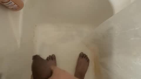 69angel96 online show from December 2025 05:57:01 AM