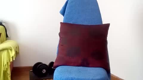 Snapshot of 69angelito69 chatting on October 2025 02:07:02 PM 69angelito69 online show from October 2025 02:07:02 PM