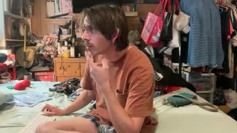 FUCKR online show from October 2025 09:28:01 AM