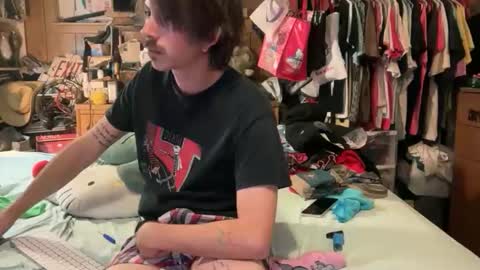 FUCKR online show from October 2025 09:55:02 AM