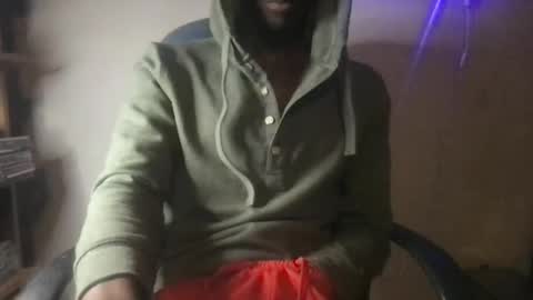 Snapshot of 6foot3and8inches chatting on December 2024 12:37:02 AM dark stormy online show from December 2024 12:37:02 AM