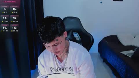 Stefan online show from October 2025 11:48:02 PM