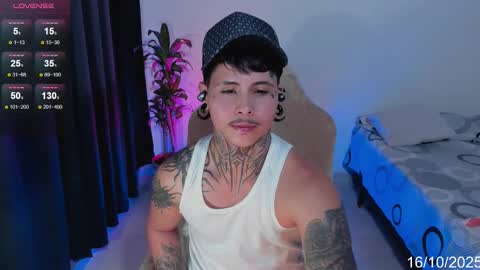 Stefan online show from October 2025 11:06:02 PM