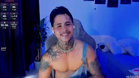 Stefan online show from December 2025 09:20:01 PM