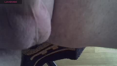 Maximilian Max online show from November 2025 10:12:02 AM