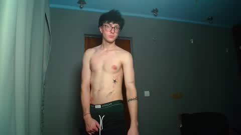 Snapshot of 8_goat chatting on October 2025 10:19:01 PM Phillip online show from October 2025 10:19:01 PM