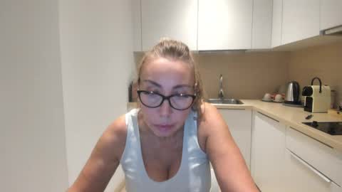 Snapshot of 8ciara chatting on November 2025 01:21:02 PM 8ciara online show from November 2025 01:21:02 PM