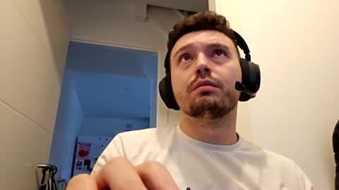 8inchdude93 online show from October 2025 09:10:02 AM