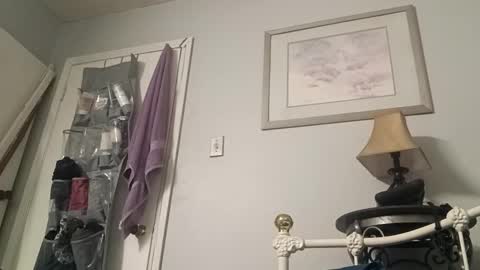 Snapshot of 8intenn chatting on February 2026 03:04:01 AM 8intenn online show from February 2026 03:04:01 AM