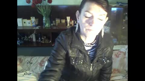 Snapshot of 8mistress8 chatting on April 2026 07:06:02 AM 8MISTRESS8 online show from April 2026 07:06:02 AM