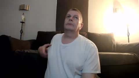Snapshot of 989guy chatting on June 2026 11:18:02 PM 989guy online show from June 2026 11:18:02 PM