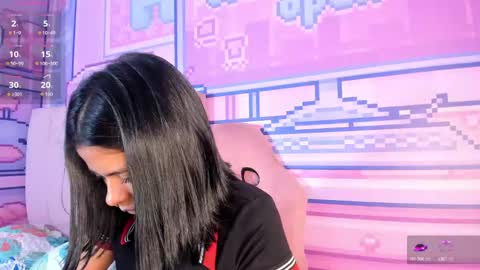 Alice  online show from September 2025 09:25:01 PM