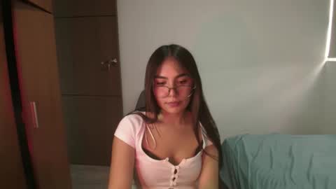 Snapshot of _abbyyyy_ chatting on April 2026 04:57:02 PM abby 3 online show from April 2026 04:57:02 PM