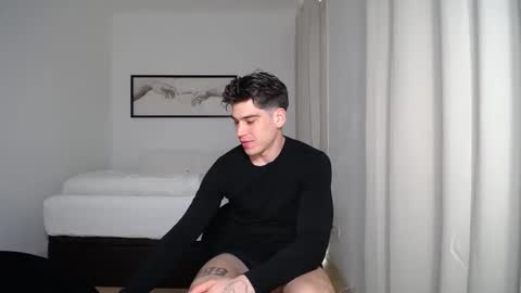 Snapshot of _aesthetic chatting on May 2026 02:13:02 PM _aesthetic online show from May 2026 02:13:02 PM