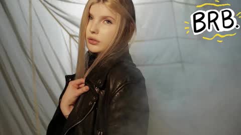 Alexa online show from November 2025 06:41:02 PM