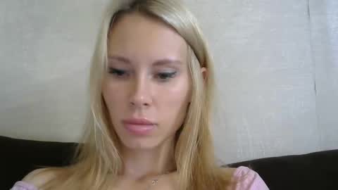 Snapshot of _alex1819 chatting on September 2025 07:23:01 AM _alex1819 online show from September 2025 07:23:01 AM