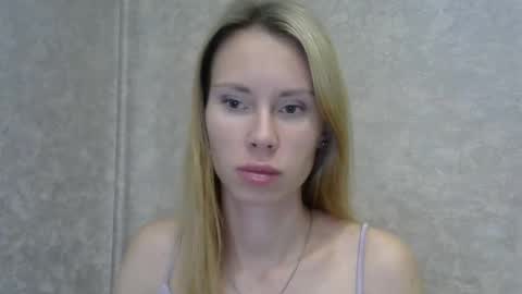 _alex1819 online show from October 2025 07:42:01 AM