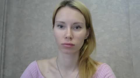 _alex1819 online show from May 2026 07:03:01 AM