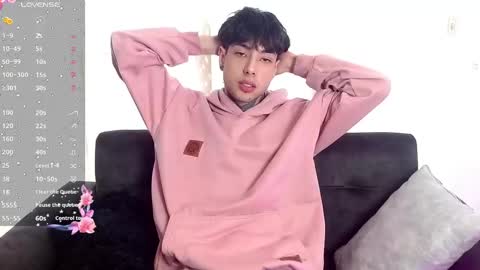 _alexblunt_ online show from December 2024 07:11:02 PM