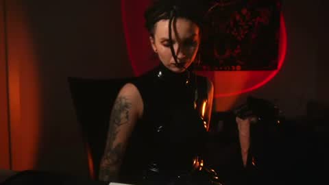Snapshot of _alicemorrison_ chatting on June 2026 06:12:01 PM Alice Morrison Mistress Datura online show from June 2026 06:12:01 PM
