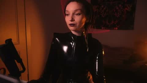 Snapshot of _alicemorrison_ chatting on June 2026 06:29:02 PM Alice Morrison Mistress Datura online show from June 2026 06:29:02 PM