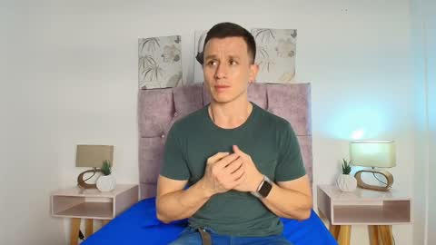 _andrewfalcon2 online show from January 2025 12:18:01 PM