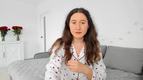 Anna online show from October 2025 12:33:01 PM