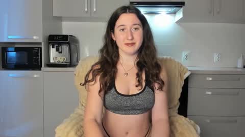 Anna online show from November 2025 12:44:02 PM