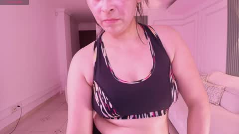 Ana online show from April 2026 07:11:02 PM