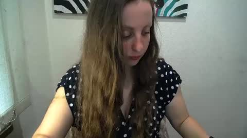 Snapshot of _annabelle_lee chatting on June 2026 06:40:02 AM Anna online show from June 2026 06:40:02 AM