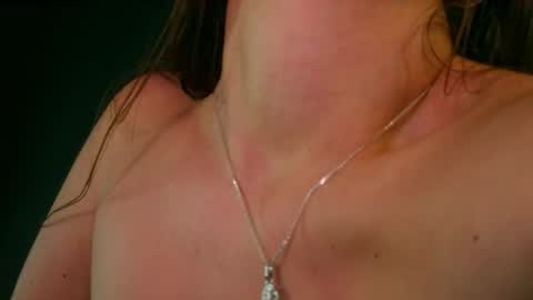 Annie Andrick online show from November 2025 01:38:01 AM