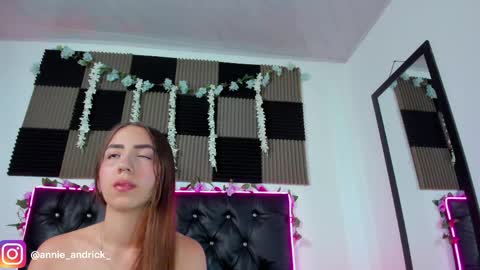 Snapshot of _annie_andrick_ chatting on April 2026 11:02:01 AM Annie Andrick online show from April 2026 11:02:01 AM