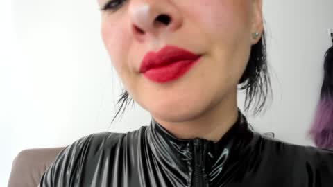 Snapshot of _antomouth_paradise chatting on December 2024 04:58:01 PM antonia online show from December 2024 04:58:01 PM