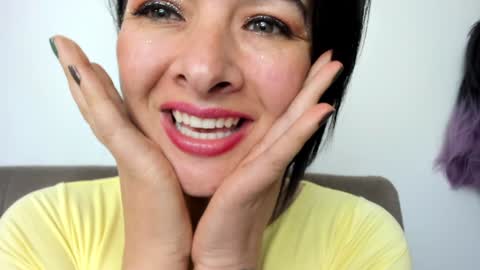 Snapshot of _antomouth_paradise chatting on January 2025 12:21:02 AM antonia online show from January 2025 12:21:02 AM