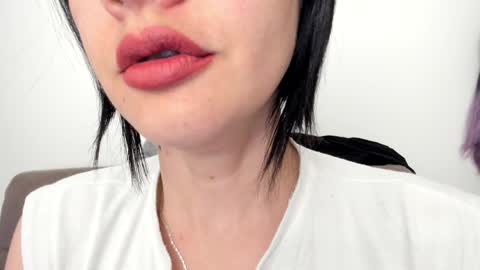 Snapshot of _antomouth_paradise chatting on January 2025 09:57:01 AM antonia online show from January 2025 09:57:01 AM