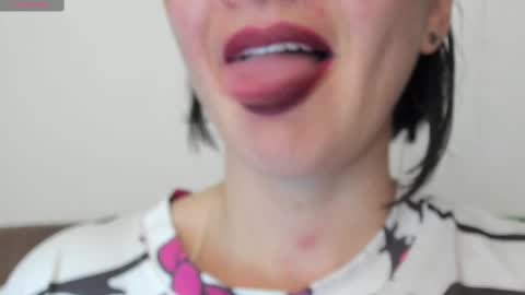 Snapshot of _antomouth_paradise chatting on February 2025 11:32:01 PM antonia online show from February 2025 11:32:01 PM