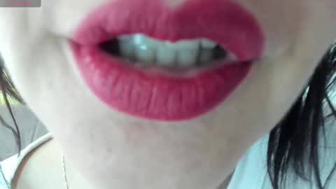 Snapshot of _antomouth_paradise chatting on March 2025 12:55:01 PM antonia online show from March 2025 12:55:01 PM