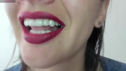 Snapshot of _antomouth_paradise chatting on November 2025 04:56:01 PM antonia online show from November 2025 04:56:01 PM