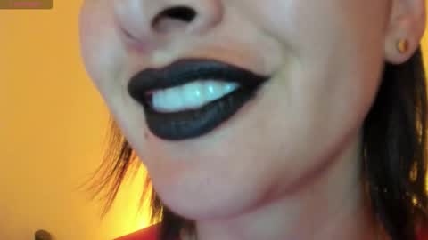 Snapshot of _antomouth_paradise chatting on November 2025 10:36:02 PM antonia online show from November 2025 10:36:02 PM