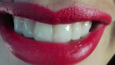 Snapshot of _antomouth_paradise chatting on December 2025 01:28:01 PM antonia online show from December 2025 01:28:01 PM