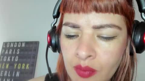 Snapshot of _antomouth_paradise chatting on February 2026 01:38:02 PM antonia online show from February 2026 01:38:02 PM